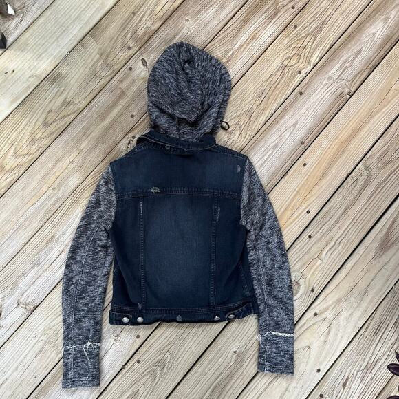 Free People Black Denim Trucker Jacket Hooded Distressed Knit Sleeves Size S - Picture 2 of 12